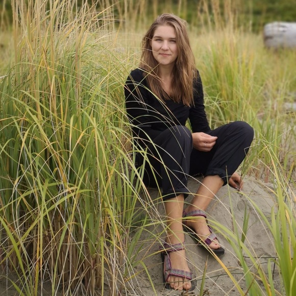 Meet your Posher, Kennedy - Picture 1 of 1